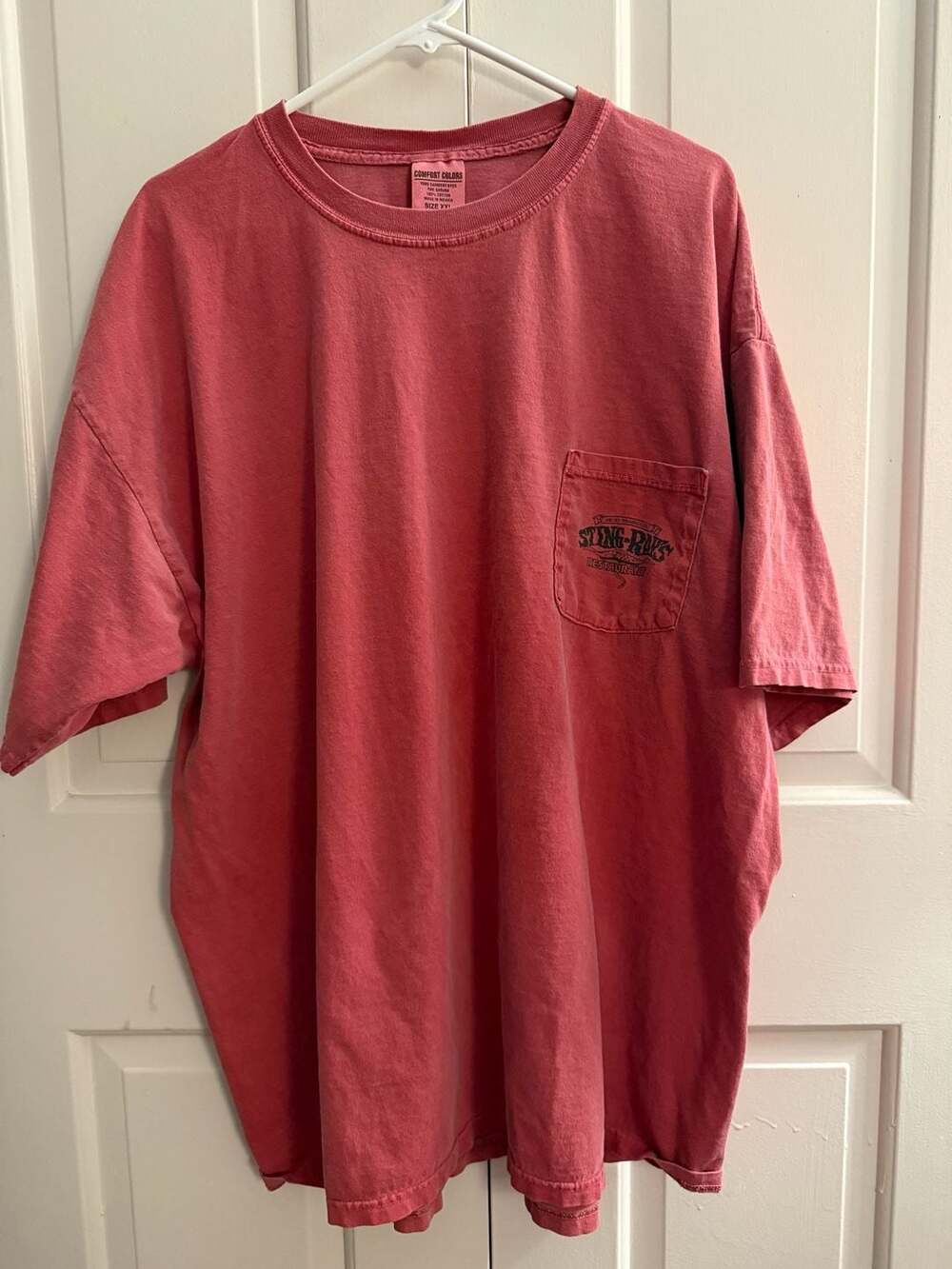 Comfort Colors Sting-Rays Restaurant Award-Winning Chili Pocket T-Shirt